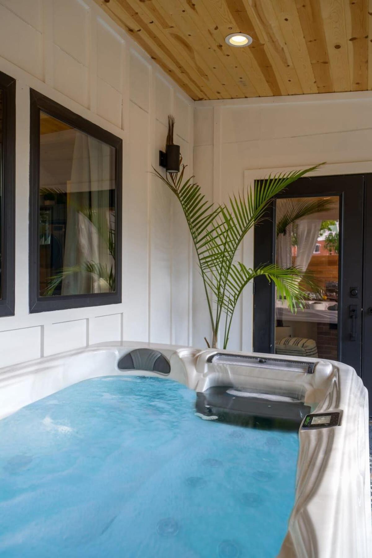 Petit Paradis Studio With Hot Tub Fredericksburg Exteriör bild